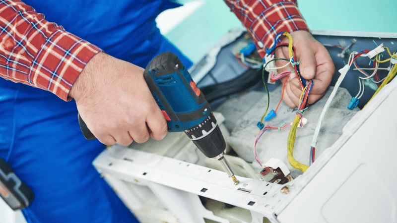 Şereflikoçhisar Midea Midea çamaşır makinesi kart tamiri – Su almama arızası orijinal parça ile giderildi. - Teknik servis örneği